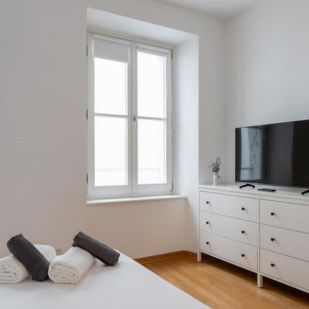 Suite Saba, Stile E Parcheggio In Centro A Trieste Exterior foto